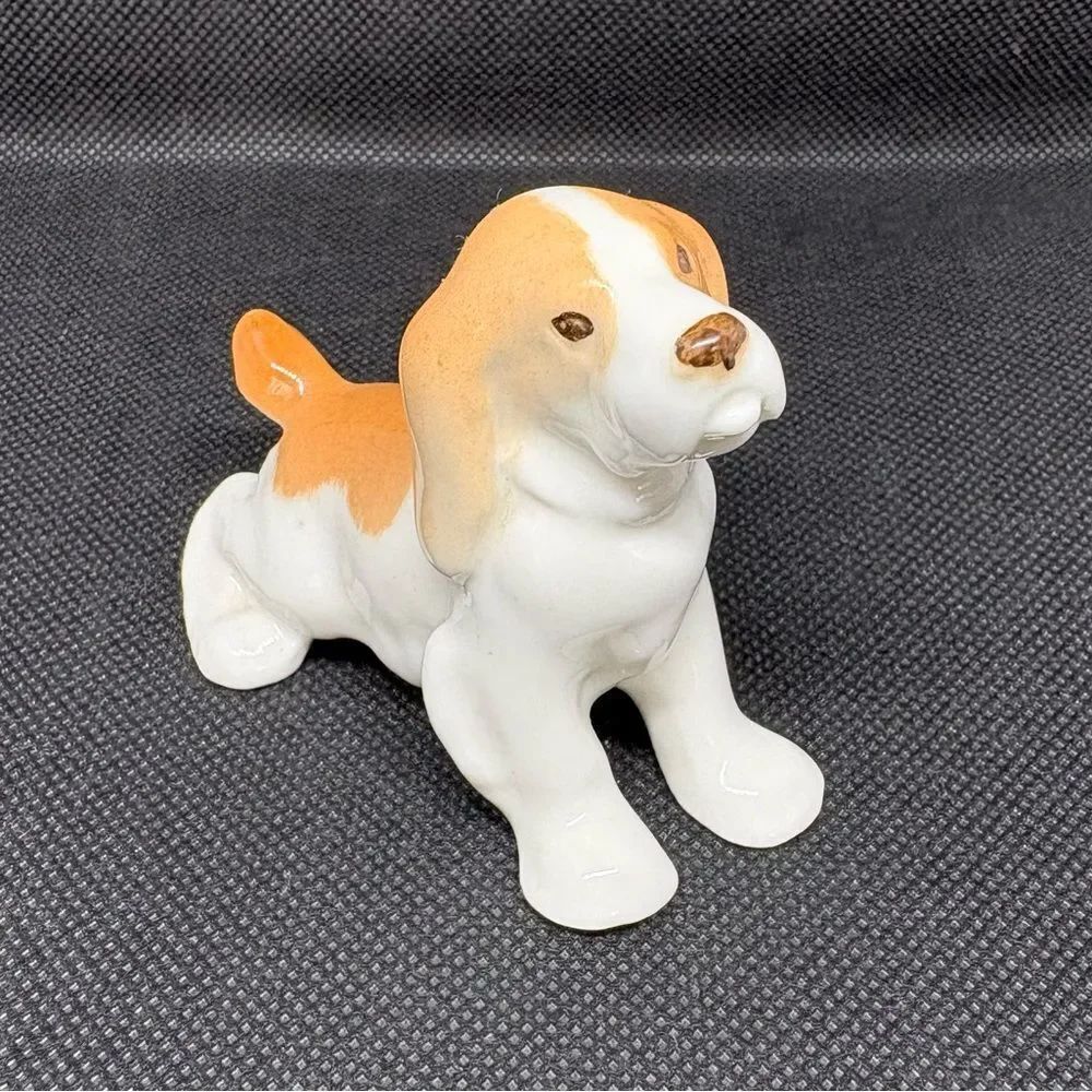 MCM Lomonosov Imperial Porcelain Hand Painted Beagle Dog Figurine -Vintage